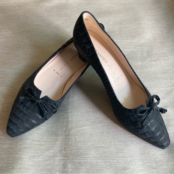 PETER KAISER Sz 7.5 UK Crocodile Style Pointy Toe Bow Short  Heel Leather Shoes - Picture 1 of 14
